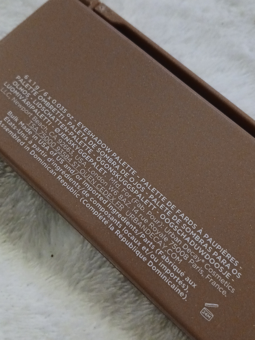 Urban Decay NAKED 3 Mini Eyeshadow Palette - Matte & Shimmer - Picture 3 of 3